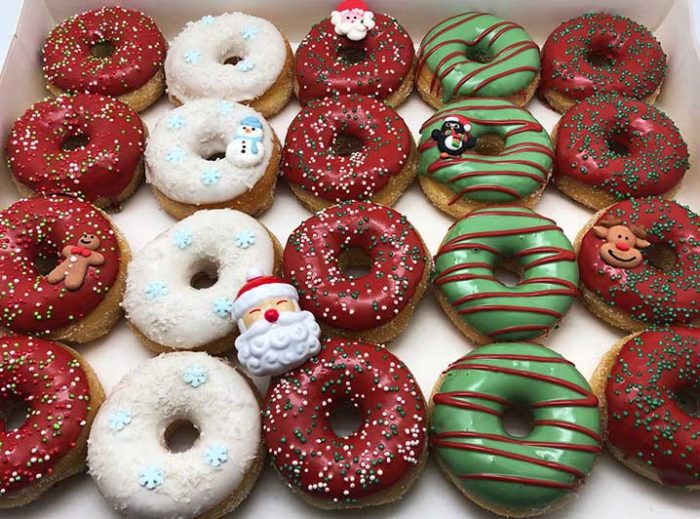 Ho Ho Ho Mini Donut box met kerstman ring - JJ Donuts