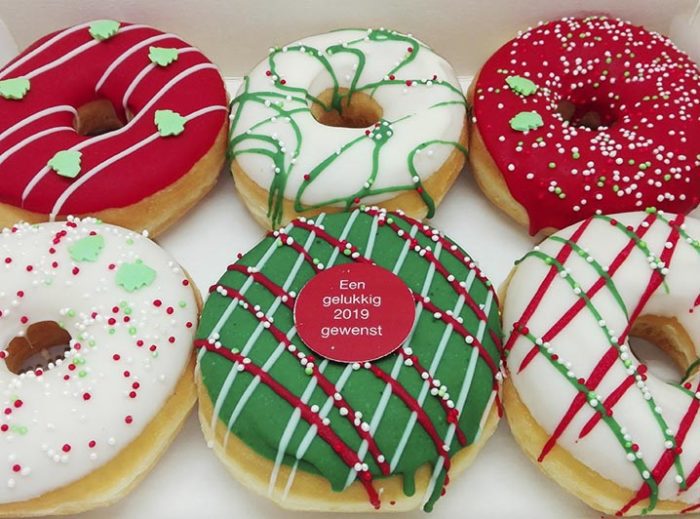 Kerst Donut box met eigen logo foto 3 - JJ Donuts