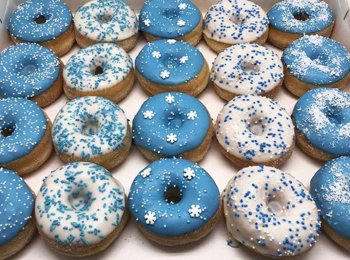 Blauw Wit Mini Donut box optie 2 - JJ Donuts