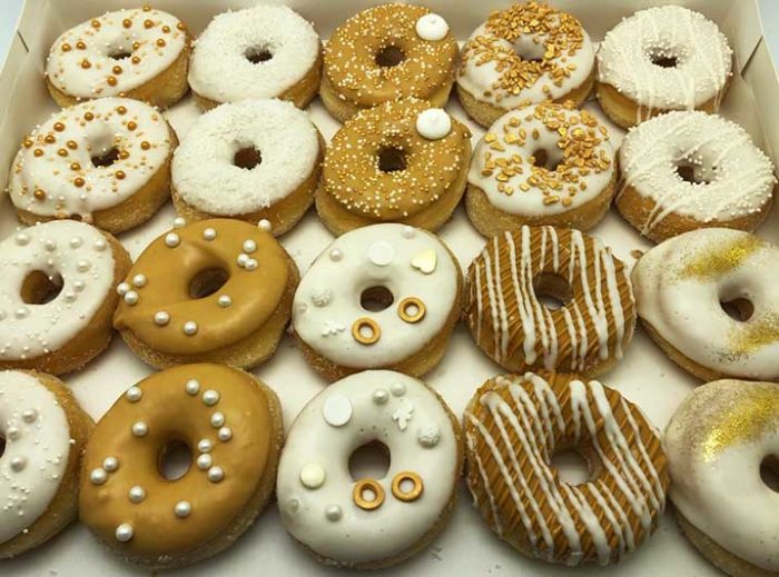 Bruiloft Mini Donut box caramel light - JJ Donuts