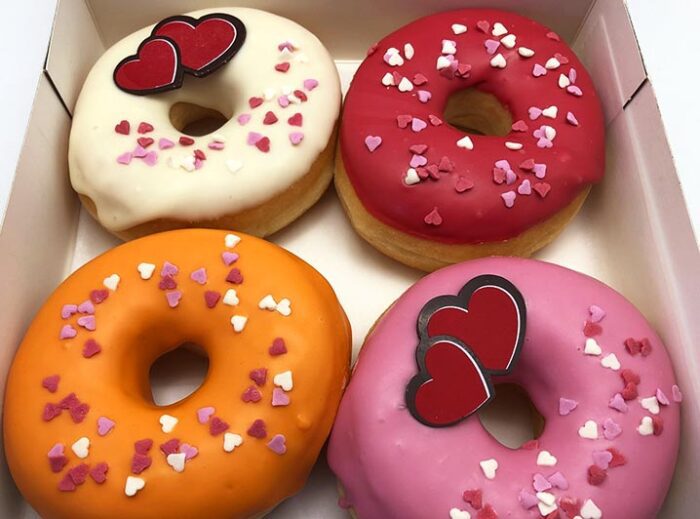 Hearts Donut box - JJ Donuts